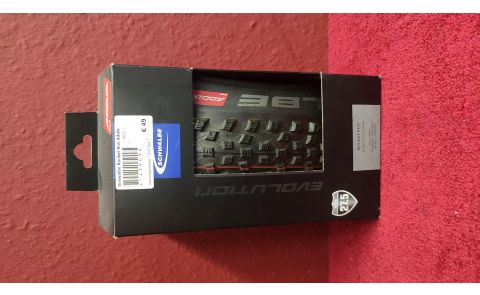 Schwalbe Rocket Ron Addix 27.5x2.25  ** B650 *, * 