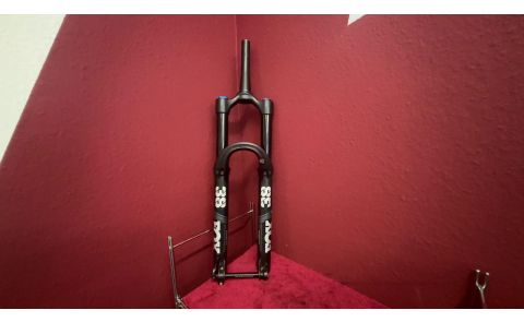 Fox 38 Float Performance Elite  *110x15, BJ 2022, Grip 2, Service gemacht 24
